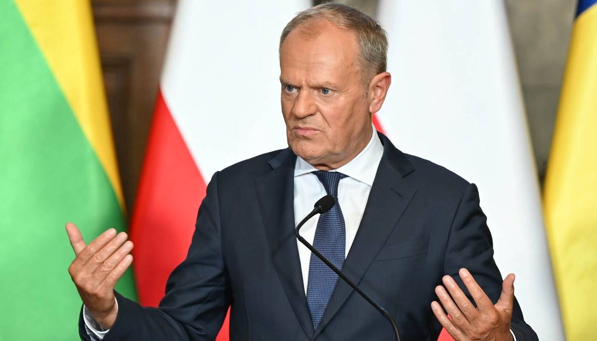 Byli premierzy krytykują Tuska za wplątywanie się w sprawę Szpitala Południowego