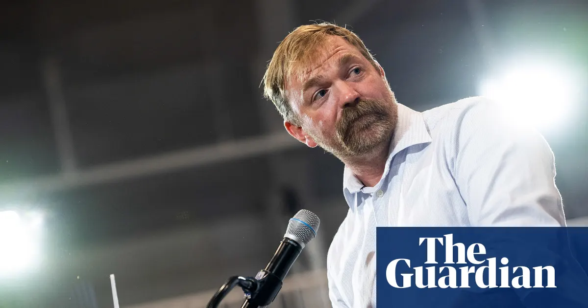 Graham Platner w Maine podczas kampanii politycznej