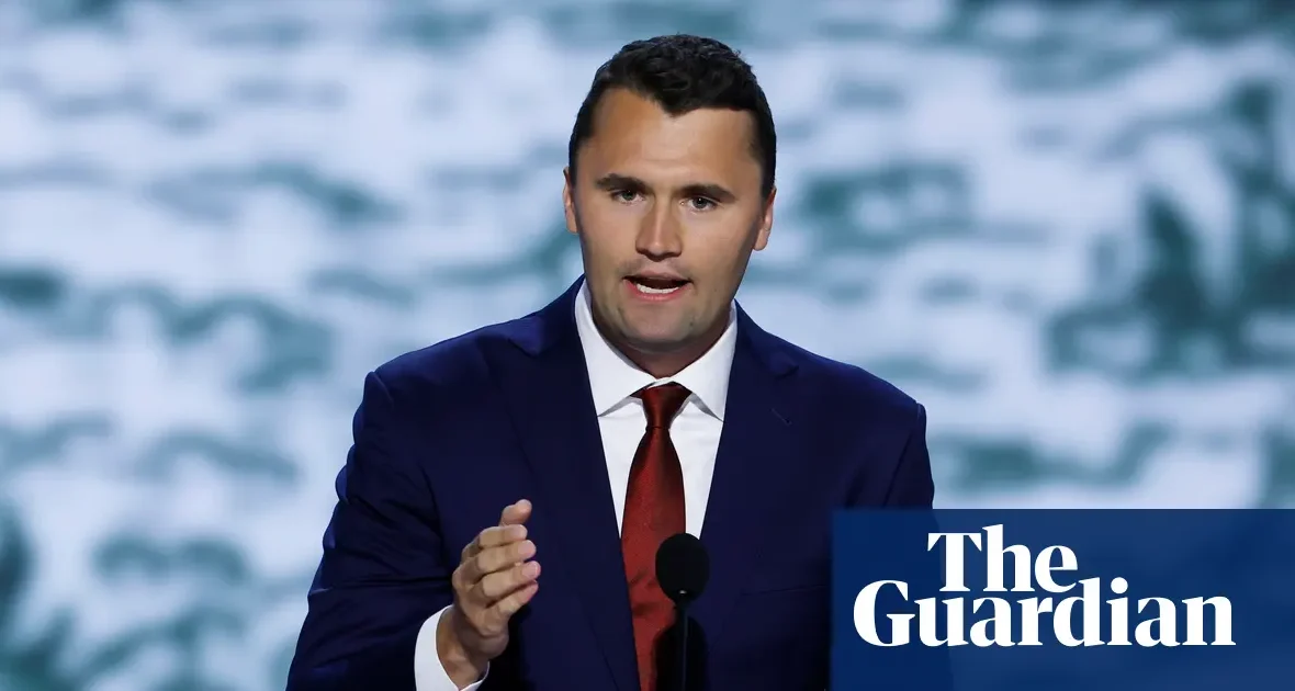 Rodzina Charliego Kirka stawi się na rozprawie o morderstwo w Utah