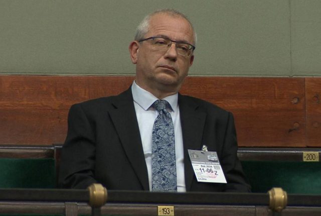 Prezydent zwleka ze ślubowaniem sędziego TK. Kancelaria Prezydenta komentuje list Patyry