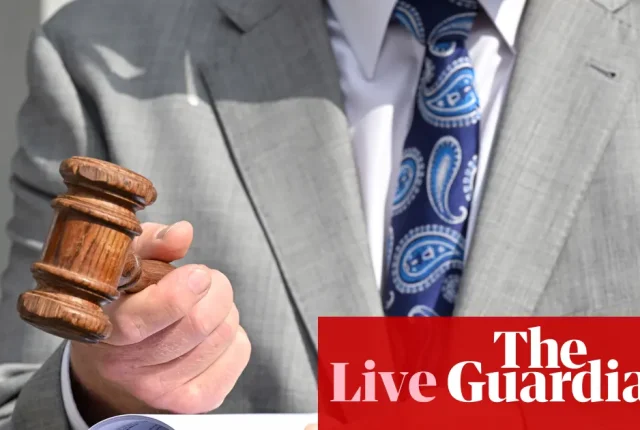 Australia: Wzrost sprzedaży domów na aukcjach i debata o antysemityzmie na uczelniach