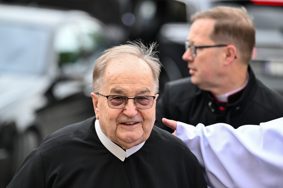 O. Rydzyk krytykuje polityków w Sejmie: „żuliki w eleganckich krawatach