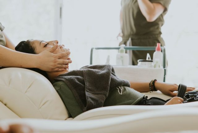 Salony beauty a odpady medyczne: Problem z ewidencją i wysokie koszty