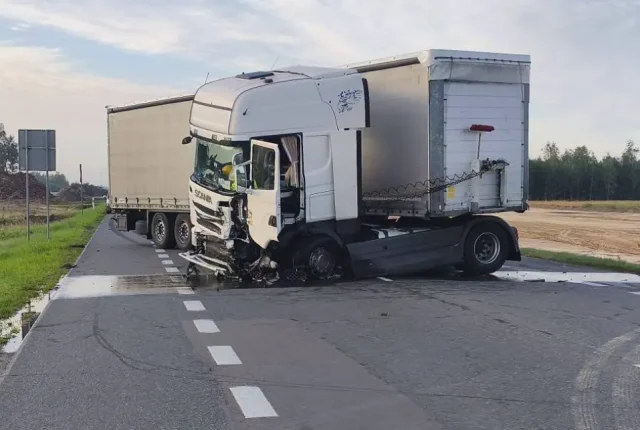 Tragiczny wypadek na DK19 w Łukowcu. Kierowca osobówki zginął na miejscu