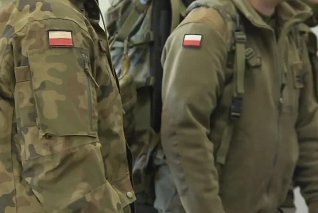 Żołnierze odbiorą umundurowanie w paczkomatach – nowy system logistyczny w Siłach Zbrojnych RP
