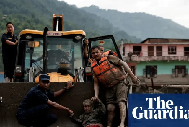 Tragedia w Nepalu: Grupa turystów, w tym obywatele Australii, zaginiona po gwałtownych powodziach