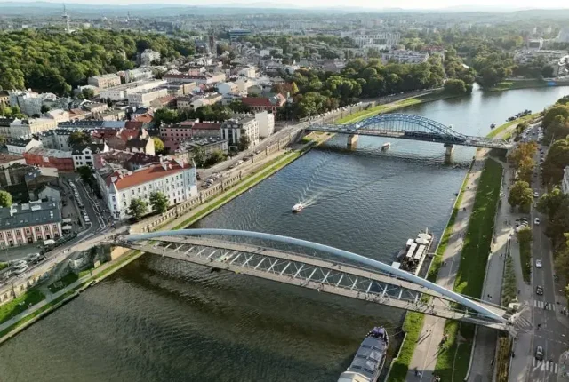 Kraków wyprzedził Warszawę. Te miasto ma obecnie najwyższe średnie zarobki w Polsce