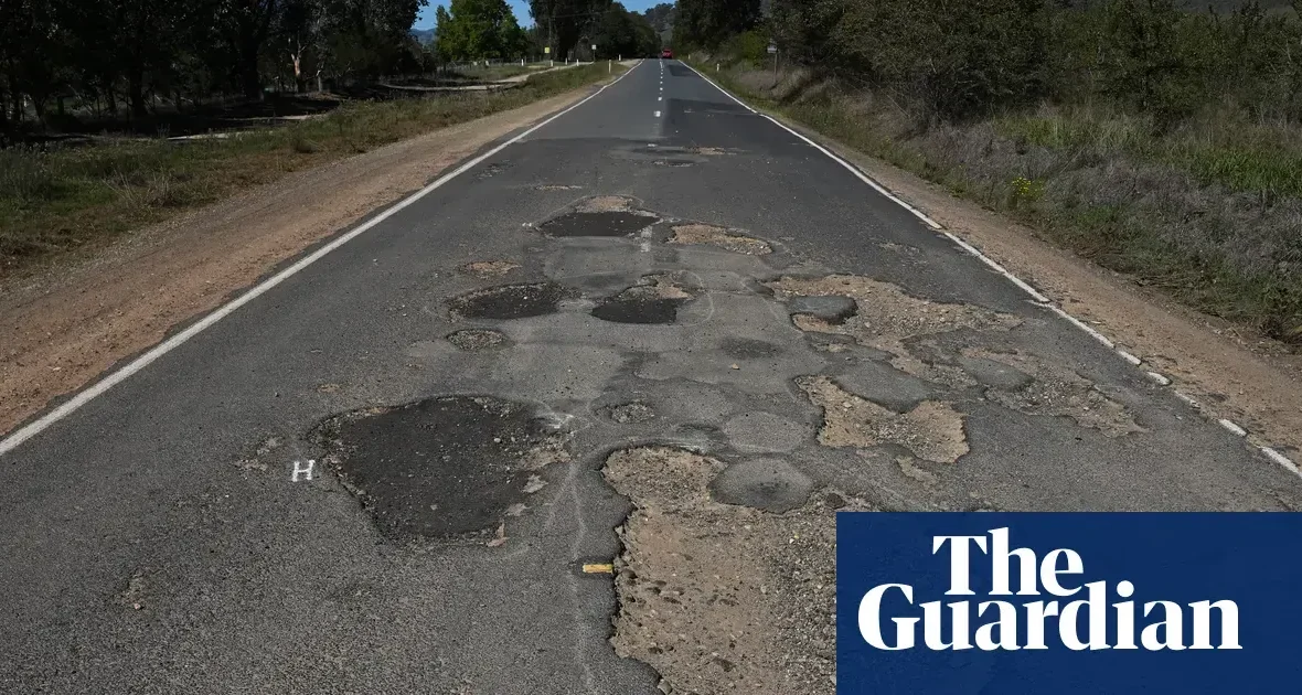 Więźniowie do naprawy dróg. Kontrowersyjny plan w Australii przed wyborami