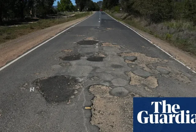 Więźniowie do naprawy dróg. Kontrowersyjny plan w Australii przed wyborami