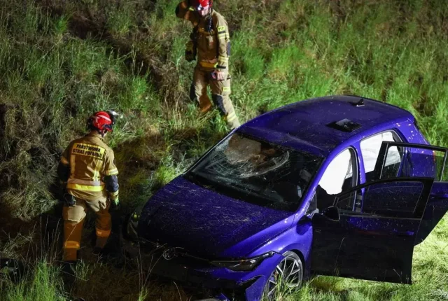 Tragedia w Krakowie. Kierowca wjechał w pieszych na chodniku, nie żyją dwie osoby