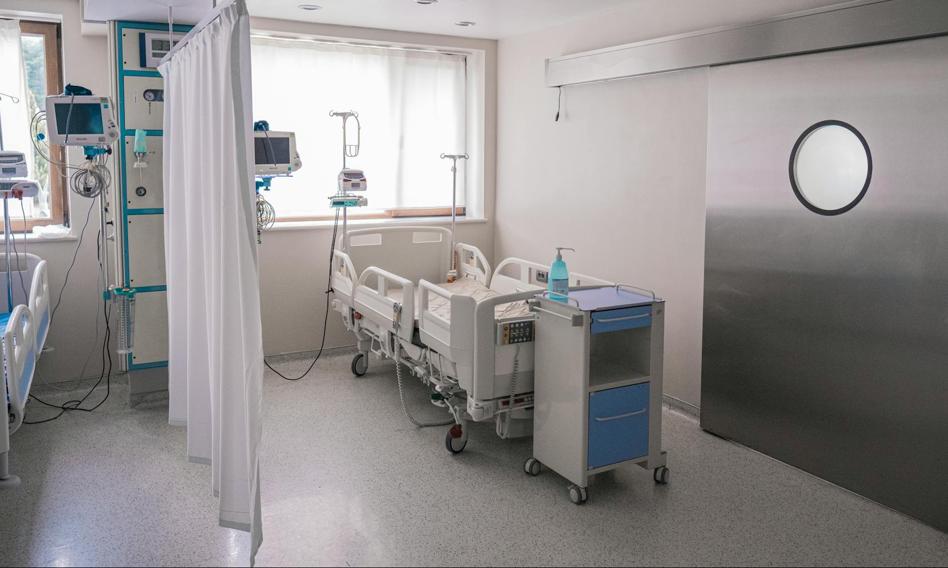 Prywatny szpital ujawnił zarobki lekarzy. Rekordzista zarobił 337 tys. zł w 43 godziny