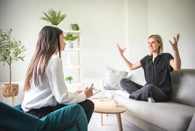 Psychoterapia systemowa: jak działa i komu naprawdę może pomóc?
