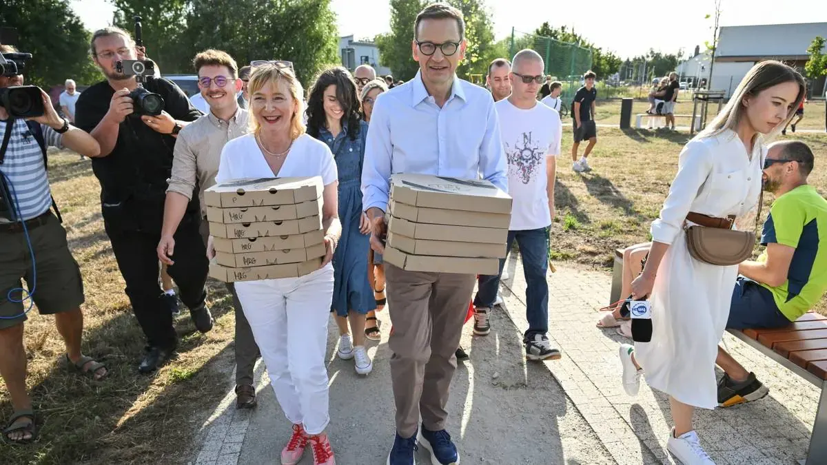 Mateusz Morawiecki podczas spotkania z mieszkańcami wrocławskiego Jagodna