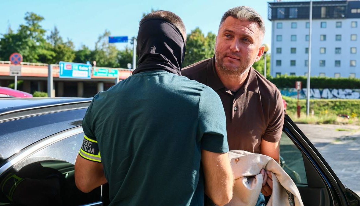 MKOl sugeruje rezygnację Piesiewicza. Trzy scenariusze dla PKOl