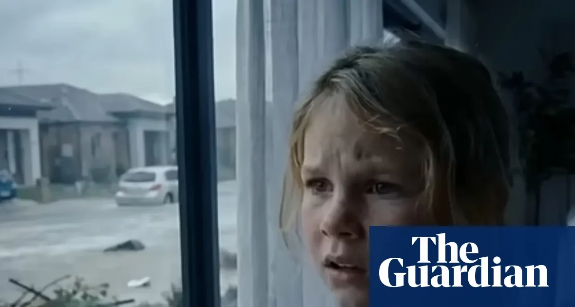 Niejasne AI reklamy zalewają media społecznościowe przed wyborami w Wiktorii. Kto stoi za kampanią?