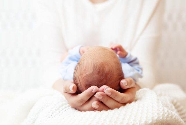 UOKiK ostrzega: 7 na 12 modeli łóżeczek dziecięcych z wadami konstrukcyjnymi. Grożą kary do 1 mln zł