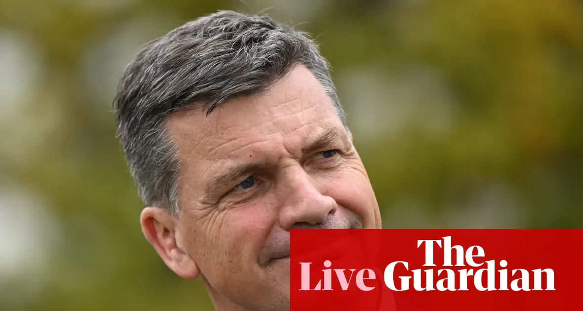Australia: opozycja chce kryminalizować palenie flagi i ustawowo chronić datę 26 stycznia