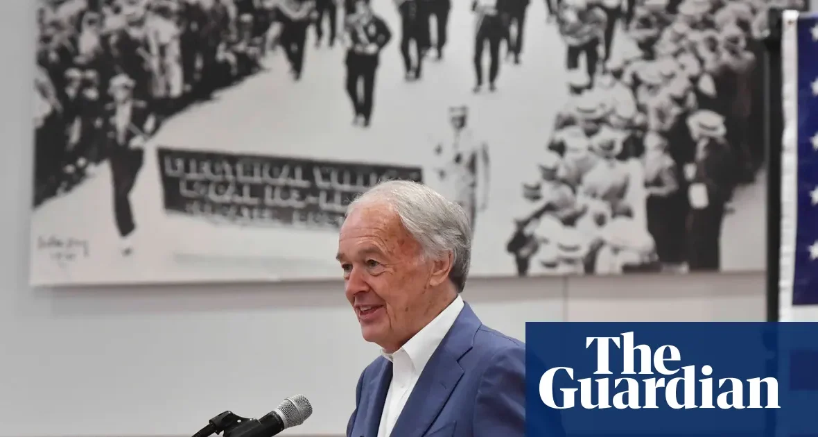 Ed Markey wygrał prawybory Demokratów w Massachusetts. W tle spór o wiek polityków