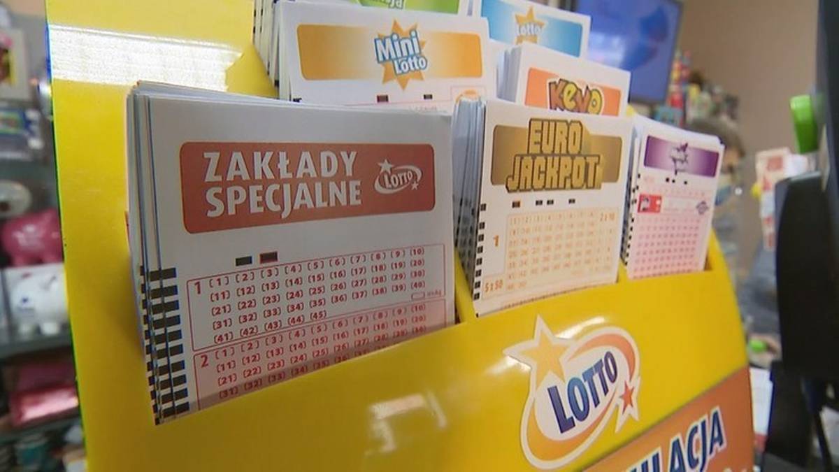 Kupon Lotto i materiały związane z losowaniem gier liczbowych w Polsce