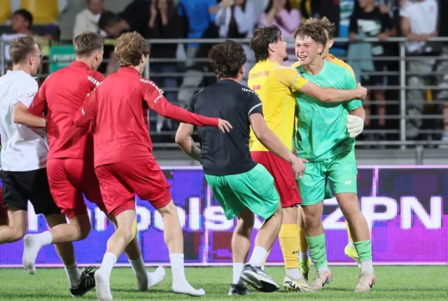 Sensacja w Pucharze Polski. 17-letni bramkarz zatrzymał Cracovię w Pruszkowie