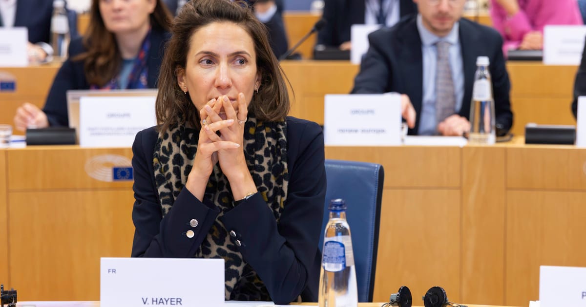 Valérie Hayer podczas wystąpienia w Parlamencie Europejskim