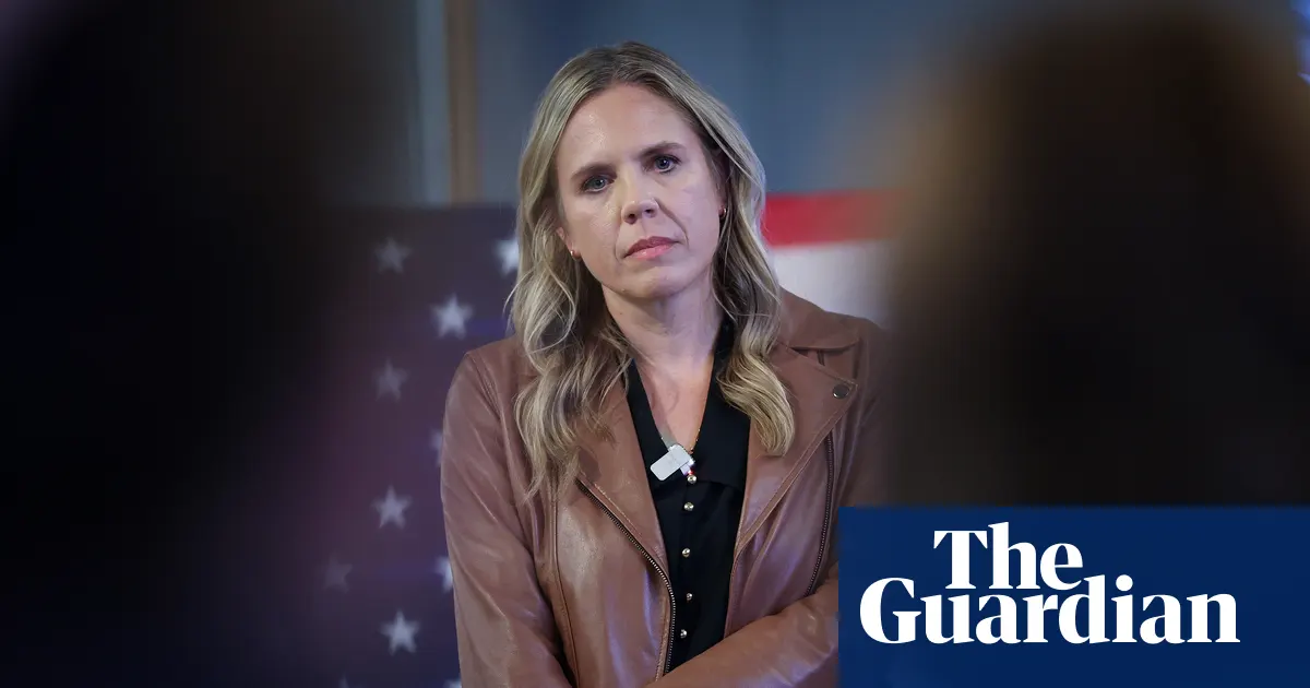 Demokratyczna kandydatka do Senatu Annie Andrews podczas spotkania wyborczego w Mount Pleasant w Karolinie Południowej, 21 października 2026 roku.