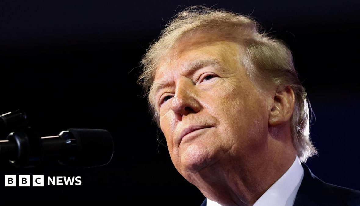 Trump wstrzymuje część sankcji wobec Rosji. Mówi o negocjacjach, narasta spór z Zełenskim