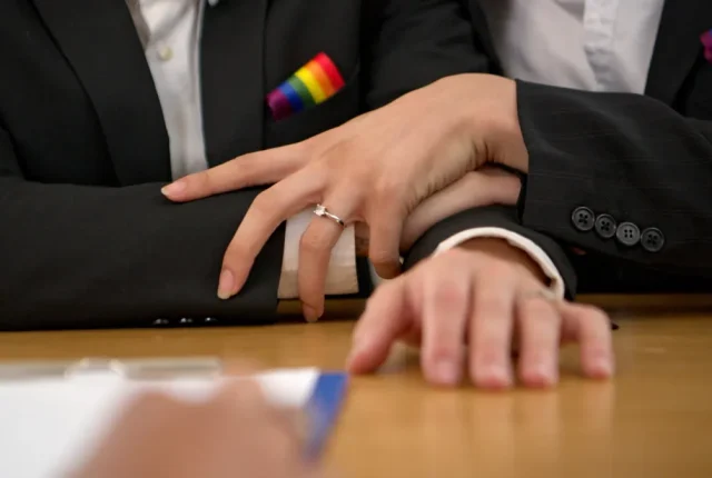 Ponad 500 transkrypcji małżeństw jednopłciowych w Polsce. Nowe dane Ministerstwa Cyfryzacji
