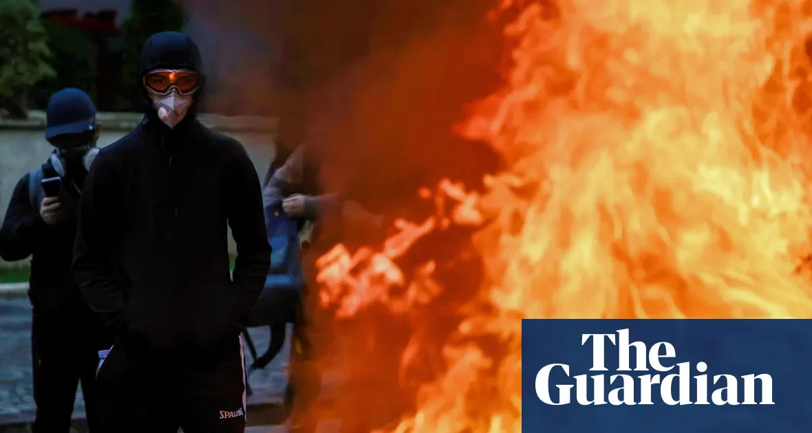 Albania karze obecnych na protestach. Grzywna sięga sześciu średnich pensji