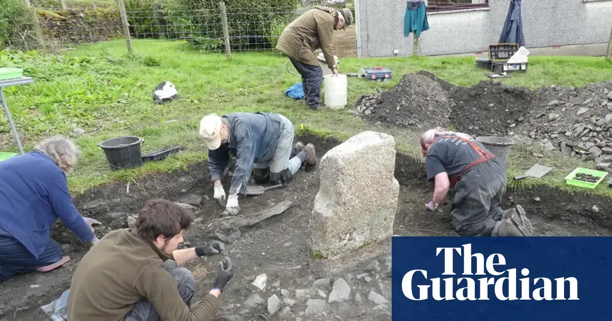 Wykopaliska archeologiczne na terenie wczesnośredniowiecznego cmentarzyska na szkockiej wyspie Lismore