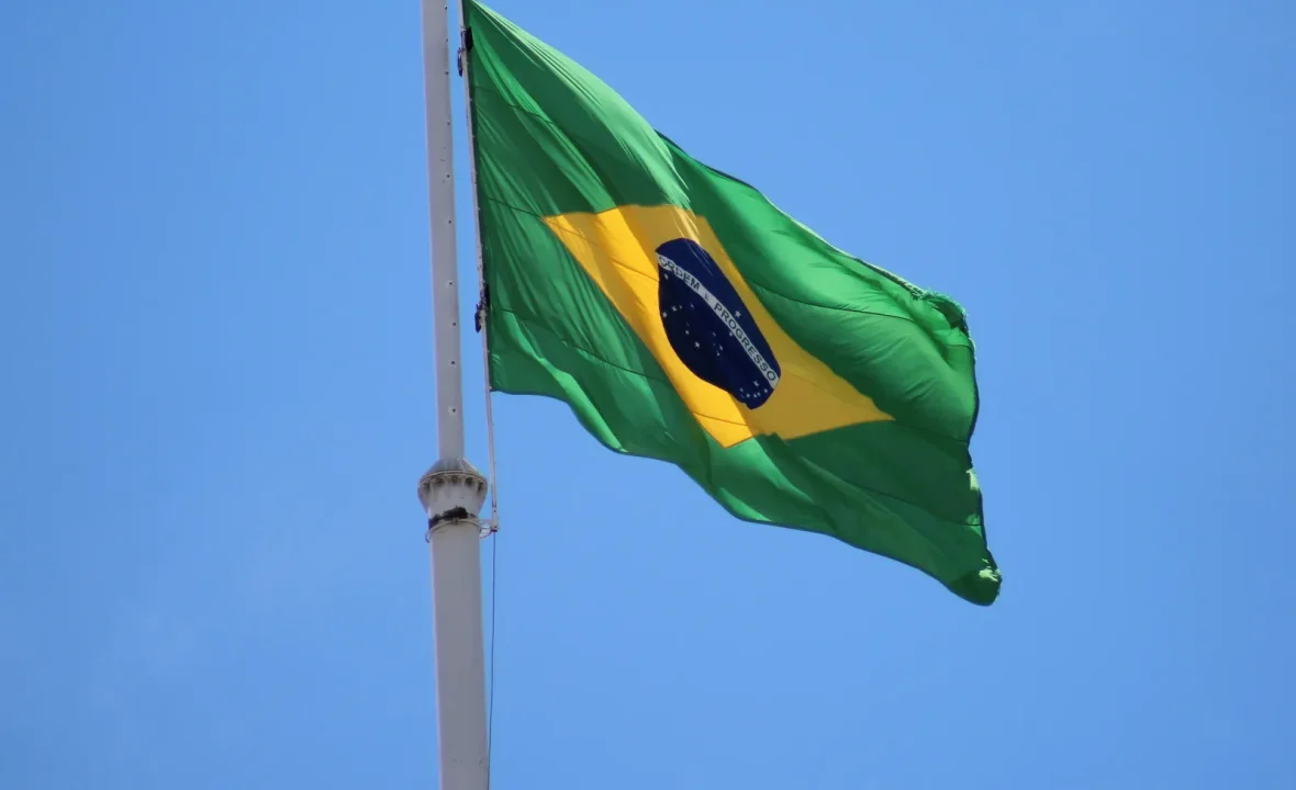 Brazylia po wyborach: Lula prowadzi, ale różnica jest minimalna