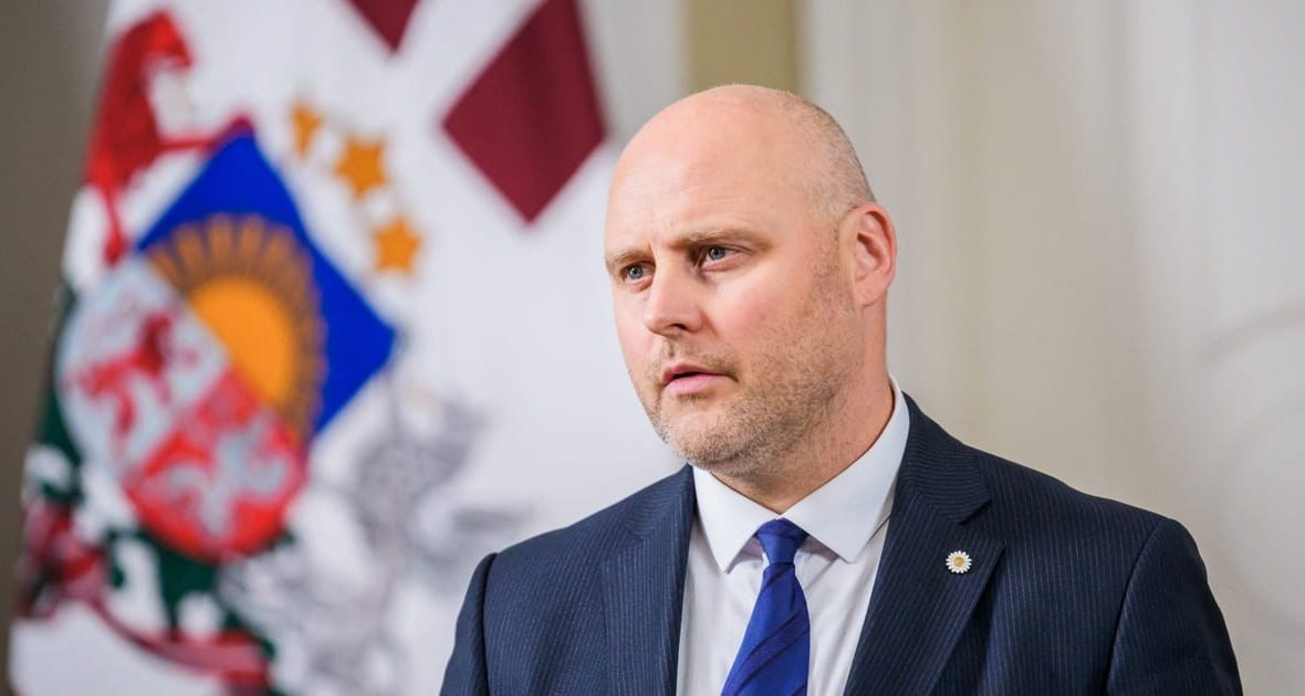 Łotwa przed wyborami: Kulbergs prowadzi, ale może stracić koalicjantów