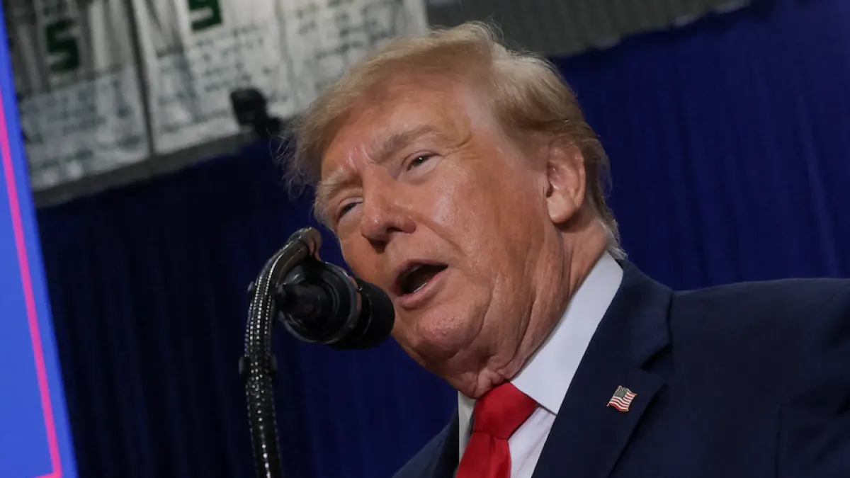 Donald Trump przemawia na wiecu wyborczym w ramach kampanii przed wyborami do Kongresu USA w 2026 roku
