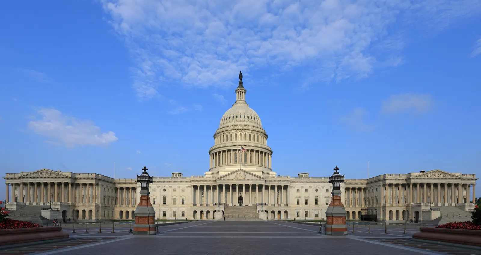 Budynek Kapitolu Stanów Zjednoczonych w Waszyngtonie, gdzie obraduje Senat USA