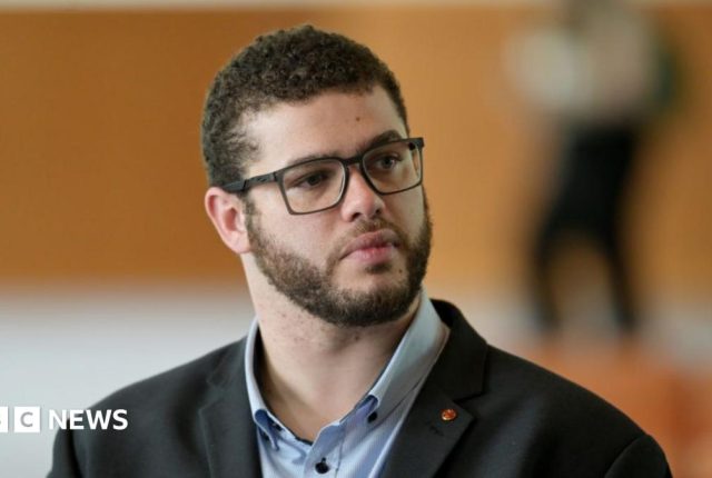 Australijski senator Zielonych odpiera zarzuty dotyczące zachowania wobec kobiet