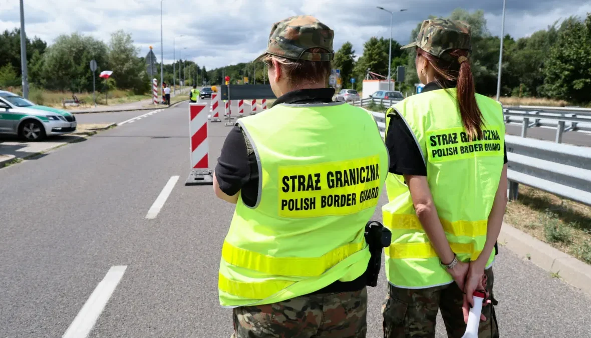 Kontrole na granicach z Niemcami i Litwą przedłużone. Zmienia się wykaz przejść